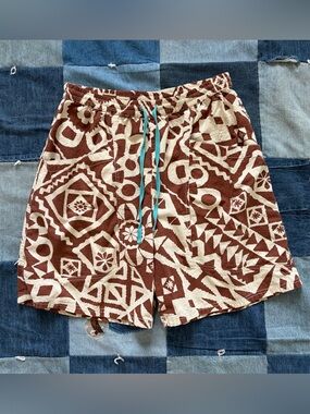 BDG Bradley Baggy Longline Cotton Short Size L Floral Tribal Mid Rise